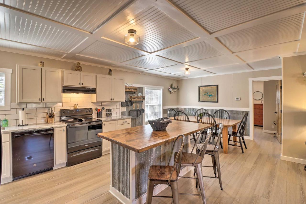Lakefront Greers Ferry Cabin With Covered Boat Slip! Fairfield Bay Eksteriør bilde