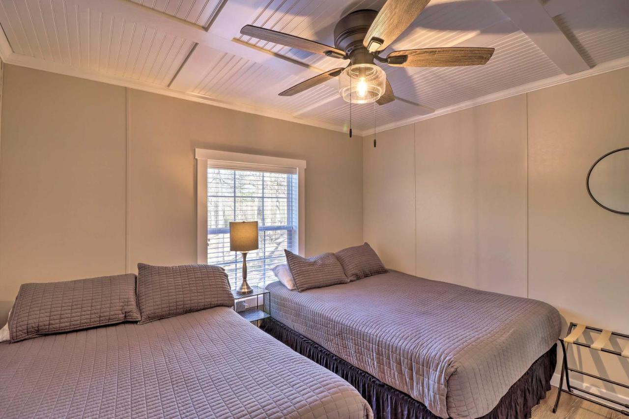 Lakefront Greers Ferry Cabin With Covered Boat Slip! Fairfield Bay Eksteriør bilde